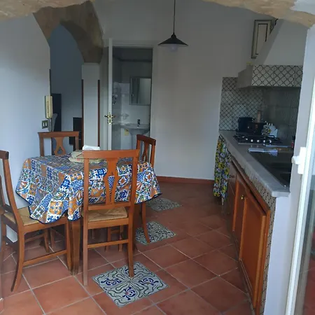 Nereidi 1 Guest house *